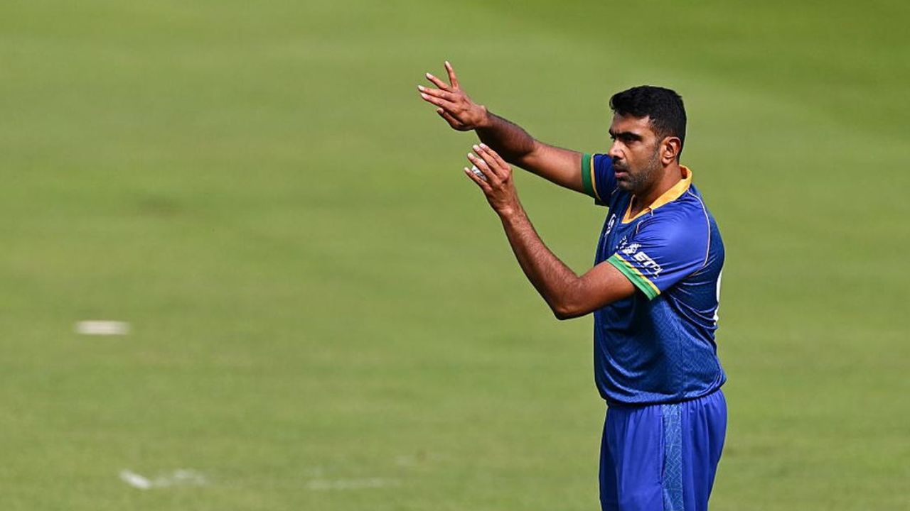 Ravichandran Ashwin 1 