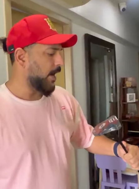 yuvraj sing recieved gift from pant
