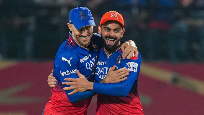  Du Plessis And Kohli 