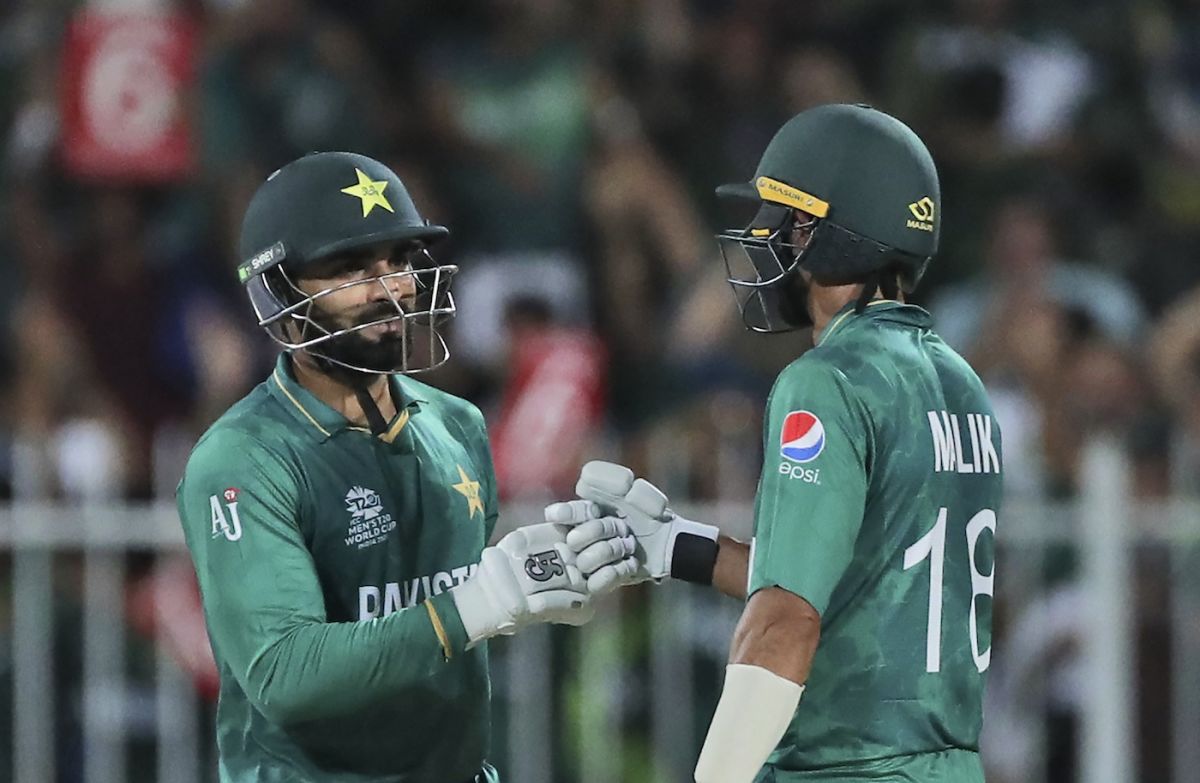 ICC T20 World cup 2021: पाकिस्तान का सेमीफाइनल मे जाना लगभग तय, डीफेन्डिंग चैंपियन ने पॉइंट्स टेबल मे खोला अपना खाता