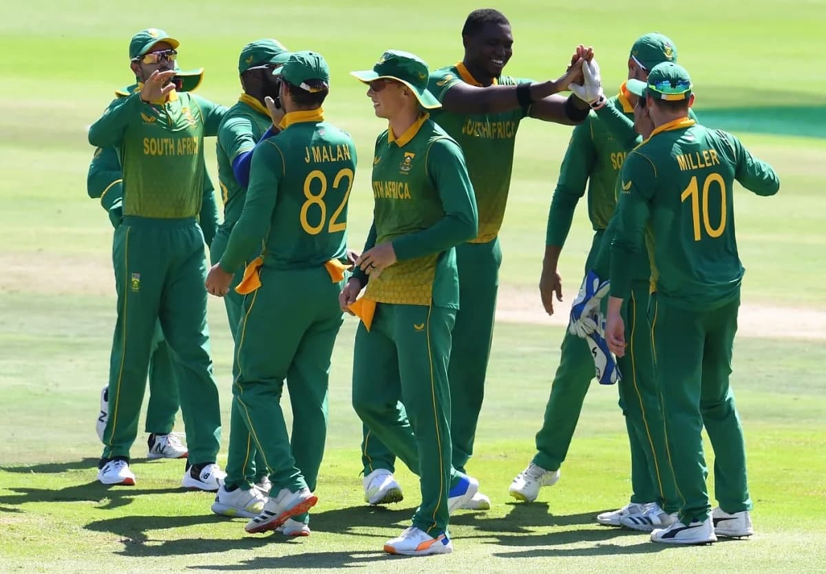 South Africa won by 4 runs in 3rd ODI 2022
