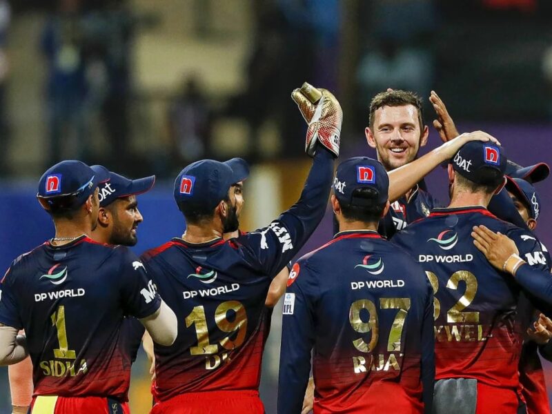 Royal Challengers Bangalore won by 8 wickets against GT in 67 IPL 2022