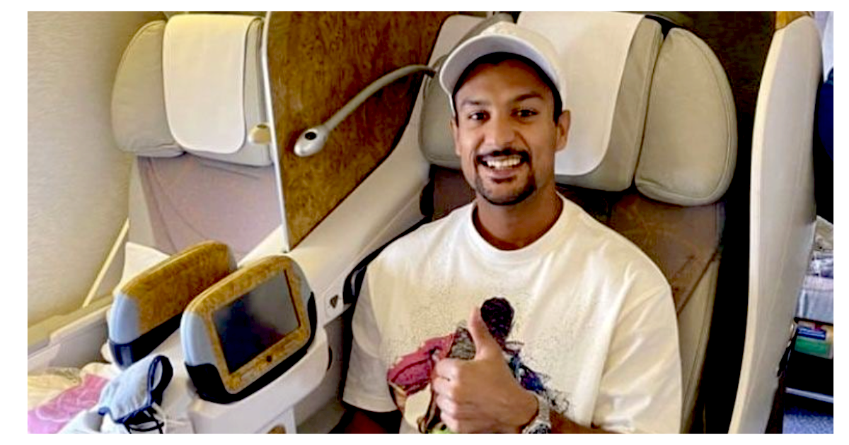 Mayank agarwal caught england flight fot ENG vs IND 5th Test