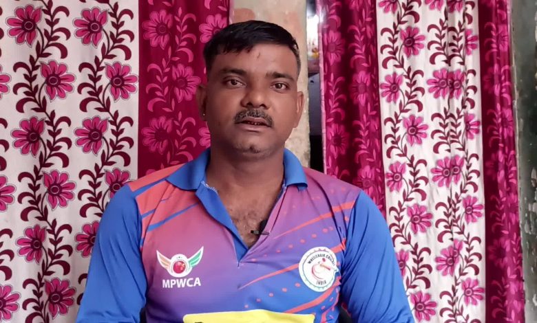 Raja Babu Handicapped cricketer