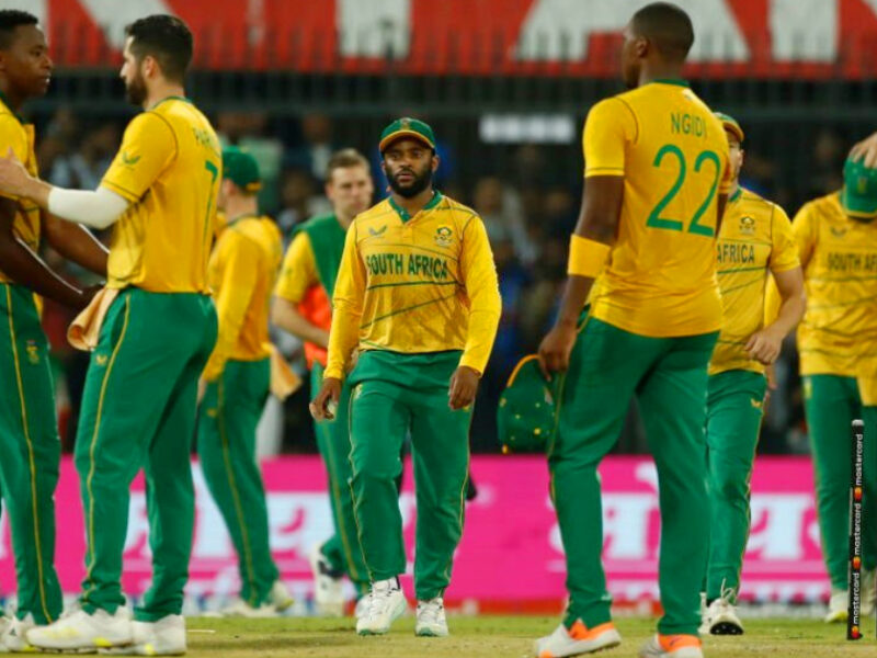 ऑस्ट्रेलिया के खिलाफ मिली हार के बाद साउथ अफ्रीका को लगा बड़ा झटका, इस खिलाड़ी ने अचानक लिया संन्यास