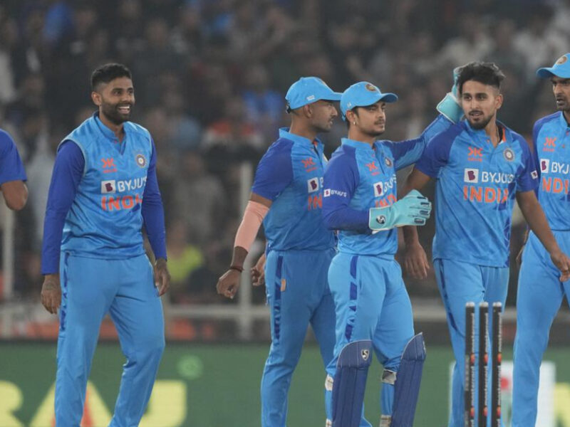 KKR टीम छोड़ते ही इन भारतीय खिलाड़ियों का चमका सितारा, बल्ले से लगातार कर रहे हैं रनों की बरसात