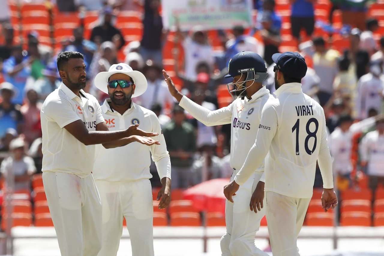 अहमदाबाद टेस्ट के बीच Team India को लगा बड़ा झटका