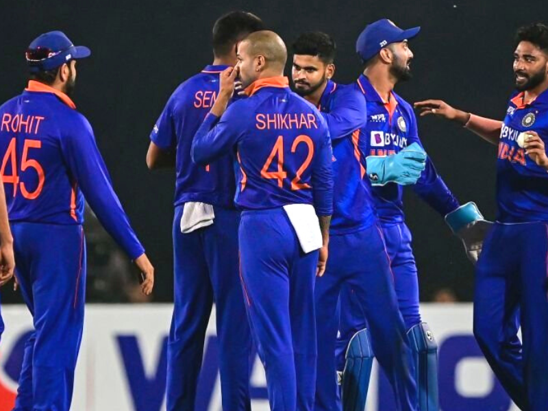 Team india: दूसरे ODI के लिए BCCI ने नई टीम का किया ऐलान, इस खतरनाक बल्लेबाज की कराई वापसी, तो इन 17 खिलाड़ियों को मिली जगह